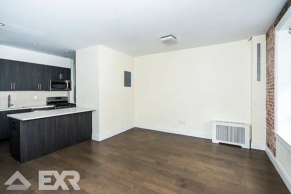 Rented by EXR | media 5