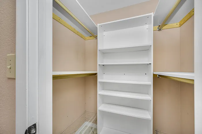 8630 Mallard Reserve Dr #101 — Photo 18