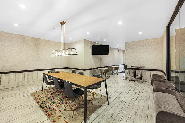 Rented by Compass | media 6