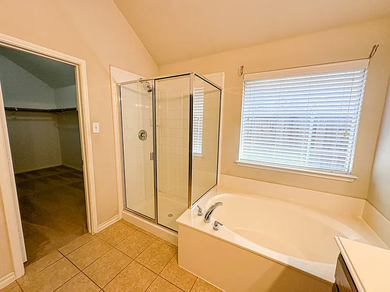 1715 Nestledown Dr — Photo 15