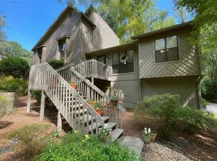 3331 Cottonwood Ln, Snellville, GA 30078