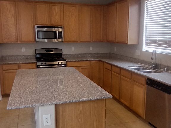 4th image of 6037 Moonlight Beach St