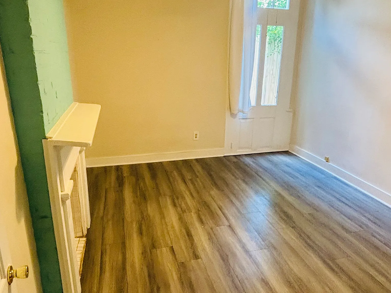 3 bed, 959 sqft, $2,000 — Photo 4
