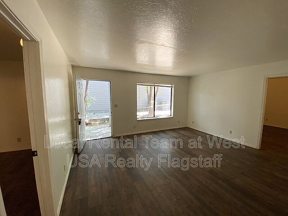 3rd image of 625 S Fountaine St APT A