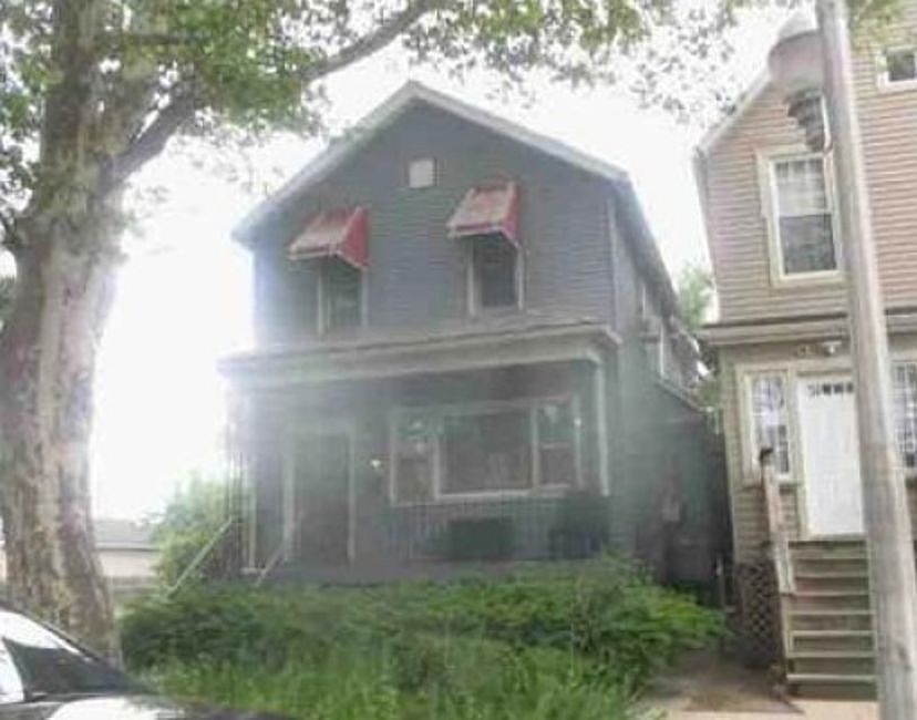 1st image of 7625 S Dante Ave