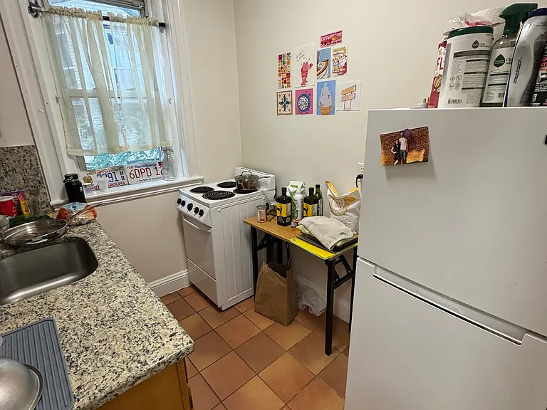 109 Strathmore Rd #18 — Photo 7