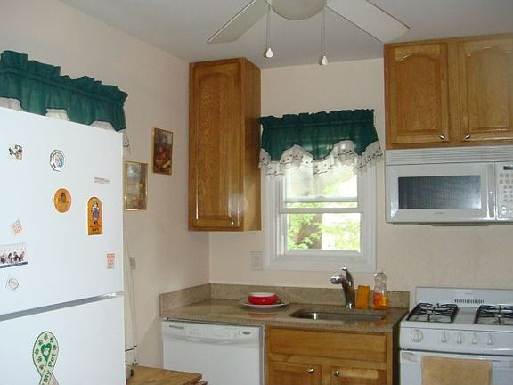 3rd image of 9029 205th St
