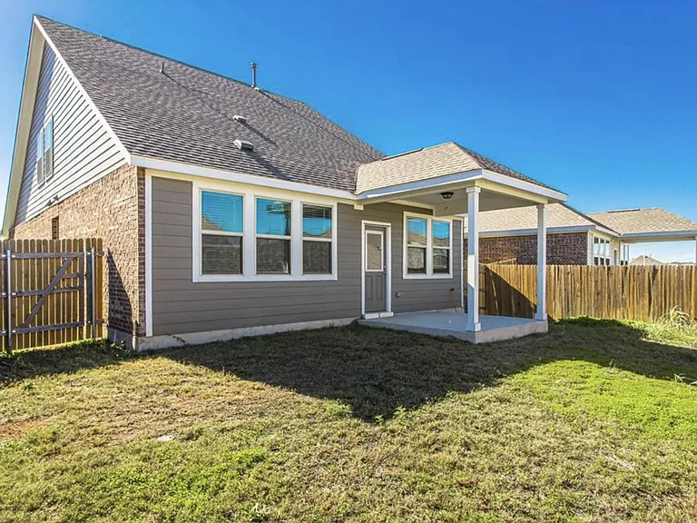 7516 Saginaw Dr — Photo 25