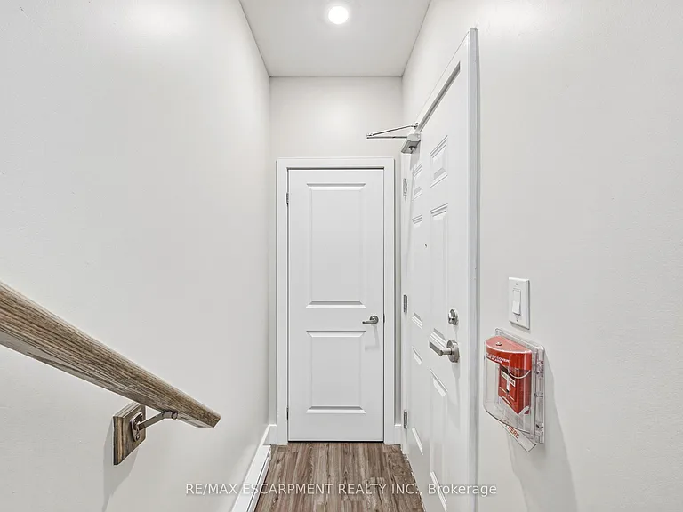 2061 Prospect St #214 — Photo 4