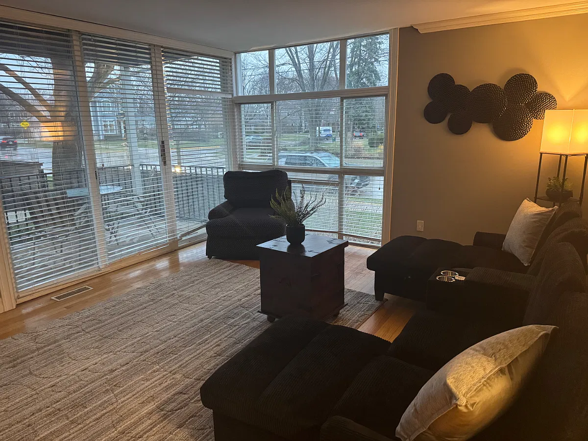 1 bed, 660 sqft, $2,000 — Photo 2