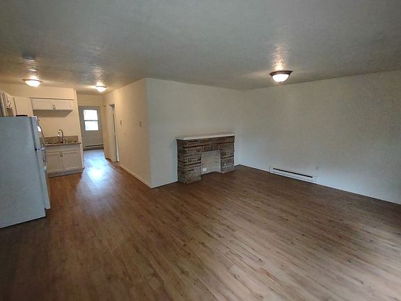 2nd image of 326-332 Furnace St #326-4