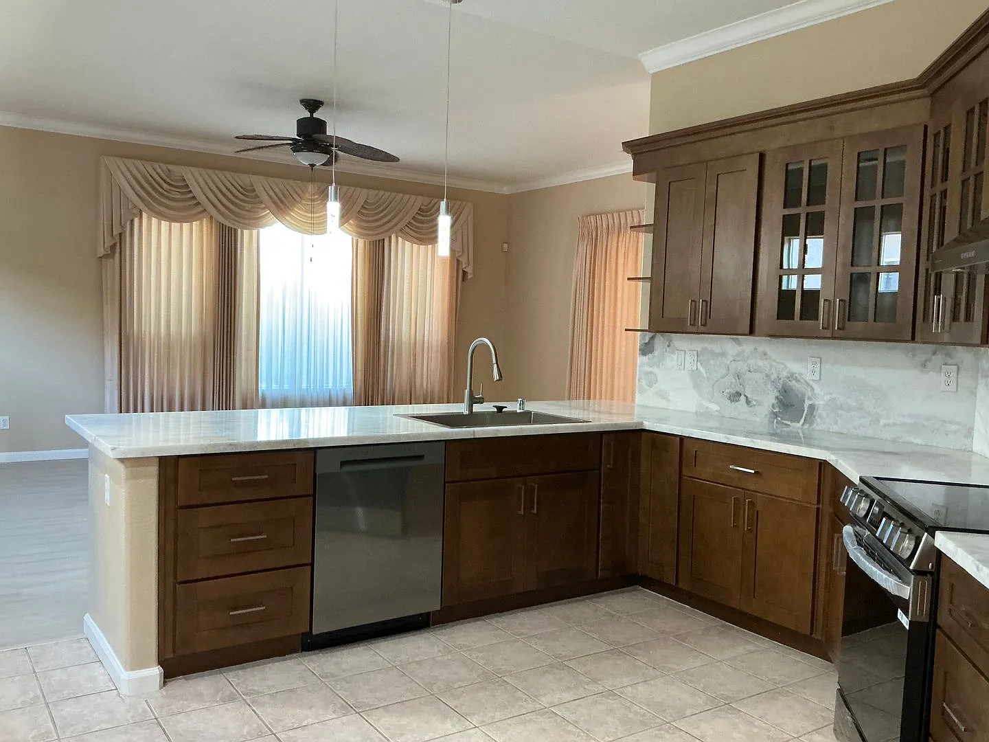 Manteca Home with 4 Bed/3 Baths - Single-Story Home with RV Access and Upgrades Galore! — Photo 4