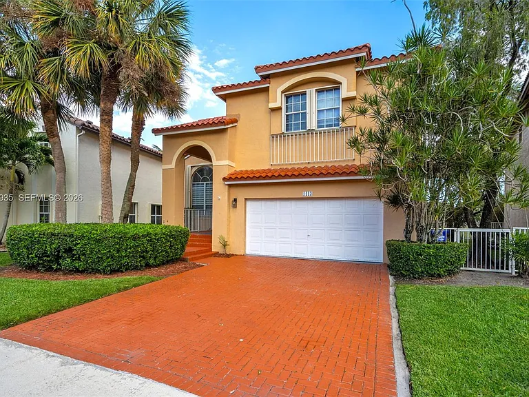 1413 SW 158th Ave — Photo 2