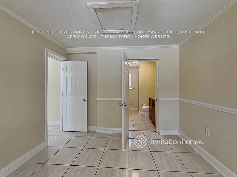 4888 Prince Dr — Photo 8