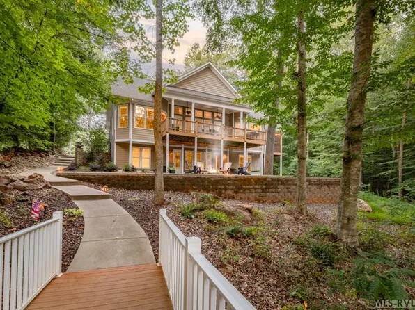 108 Landing Ct, Macon, NC 27551