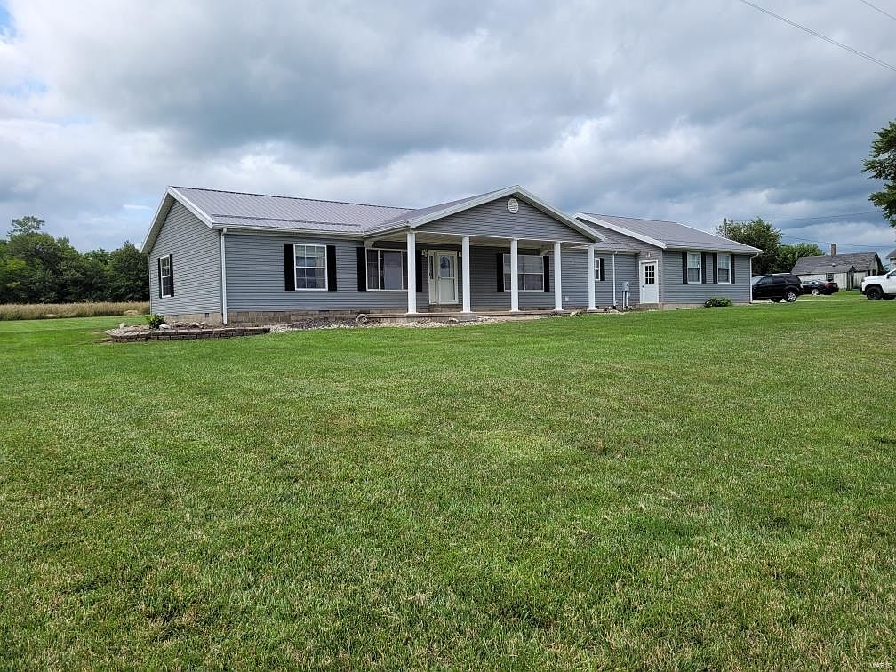 18051 N 3rd Ave, Coffeen, IL 62017 Zillow