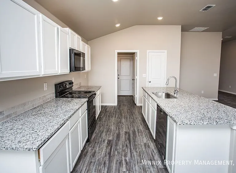 921 Tulane St — Photo 25
