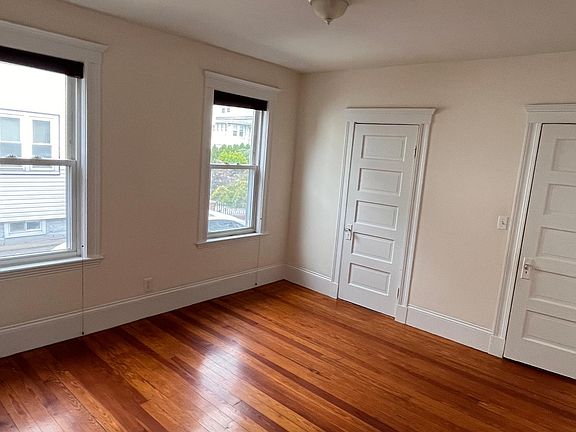 4th image of 49 Wellington Rd