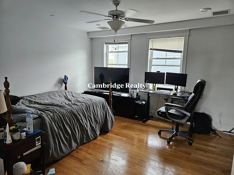14 Fern St #14T — Photo 12