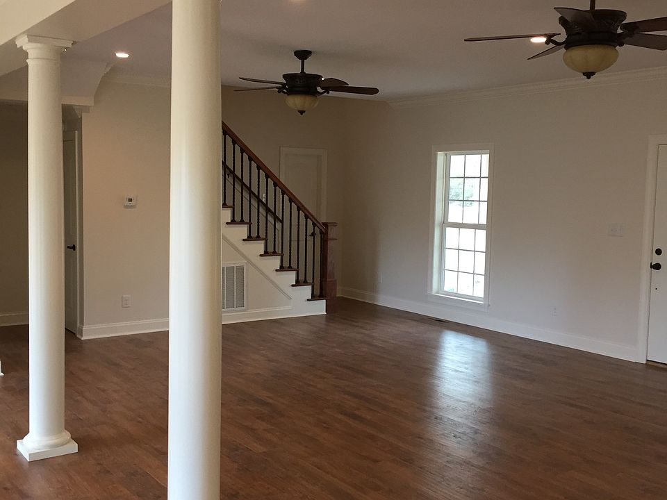 2nd image of 105 Dalton