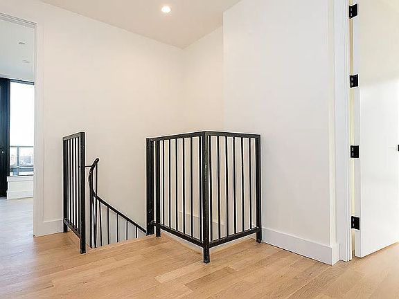 5th image of 260 Gold St APT 1202