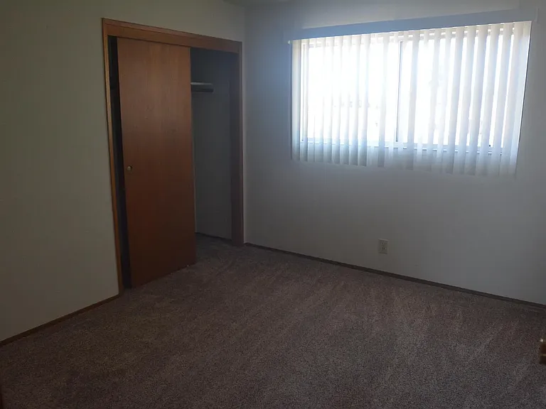 905 Evelyn Ave #7 — Photo 5