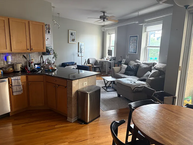 1645 W School St #208 — Photo 9