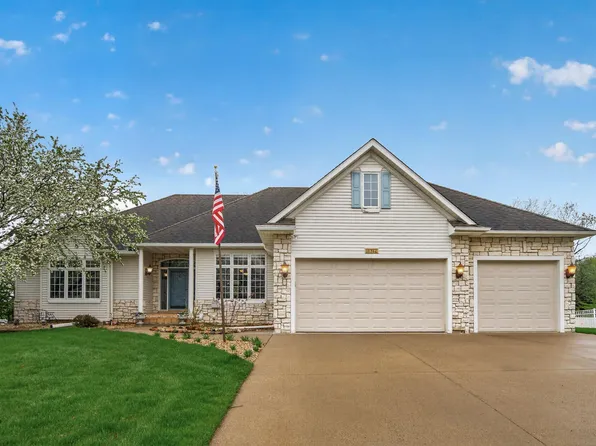 11312 Kenworth Ln, Lakeville, MN 55044