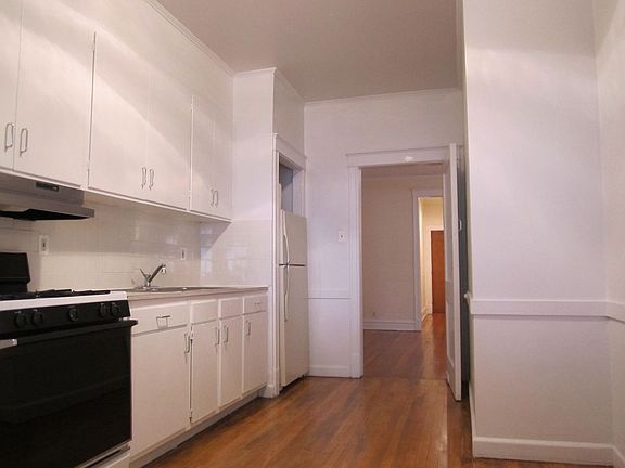 3rd image of 5440 N Winthrop Ave #40-1W