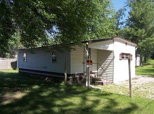 8607 S Yellow View Ln, Claypool, IN 46510