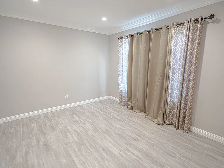 27544 Bernina Ave — Photo 6