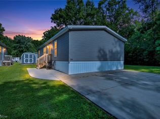 285 Westwoods, Amherst, OH 44001