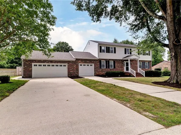 128 Country Club Dr, Williamsburg, VA 23188