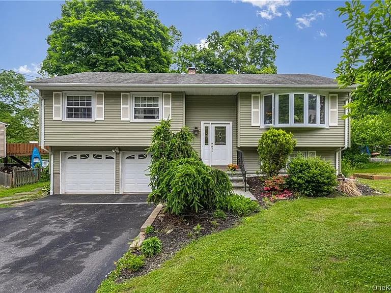 23 Chatham Rd — Photo 1