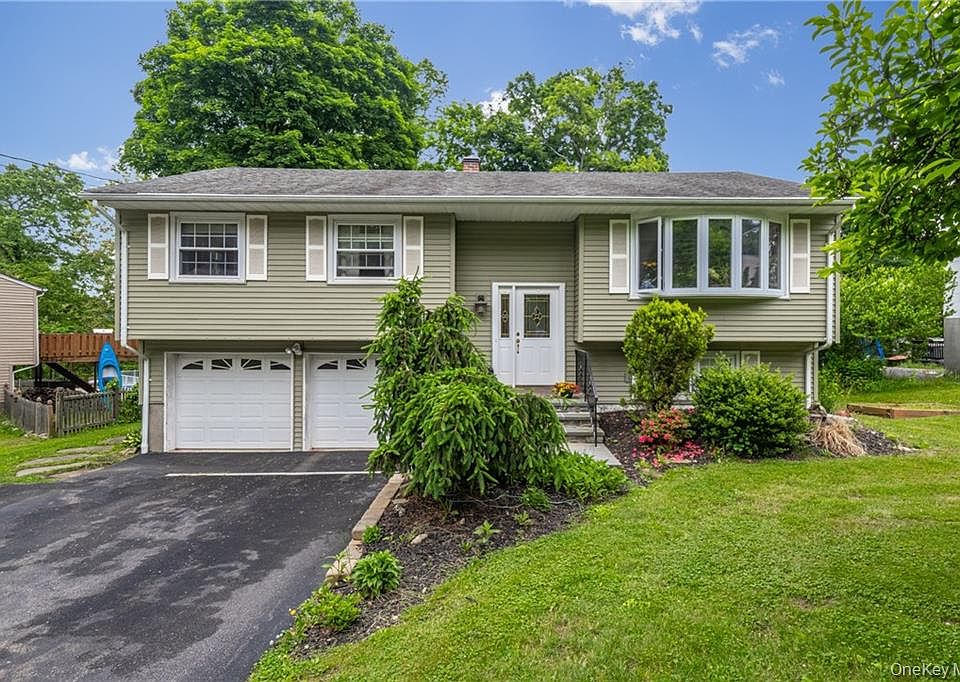 1st image of 23 Chatham Rd