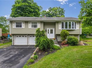 23 Chatham Rd, Monroe, NY 10950