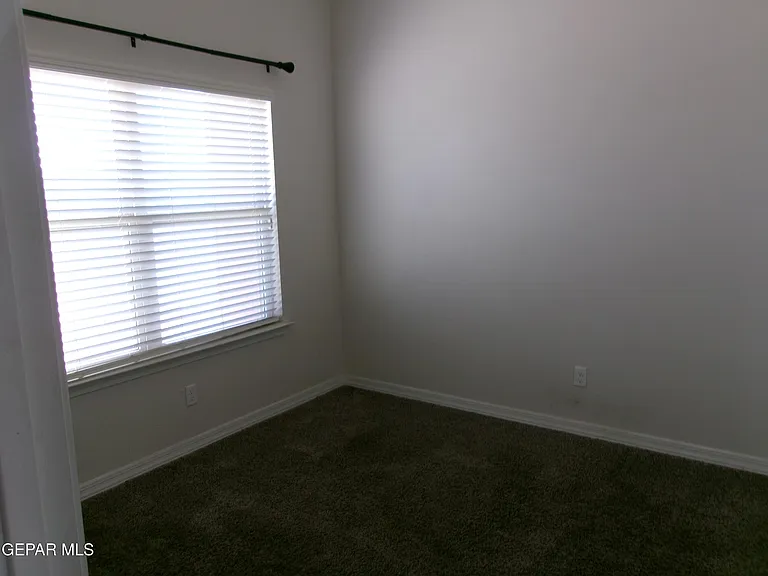 11361 Hidalgo Dr — Photo 8