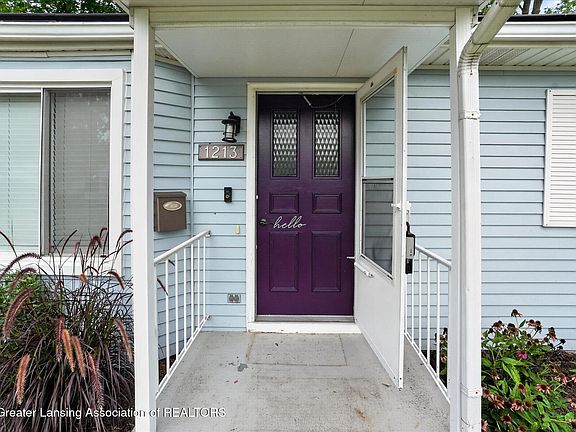 2nd image of 1213 Pacific Ave