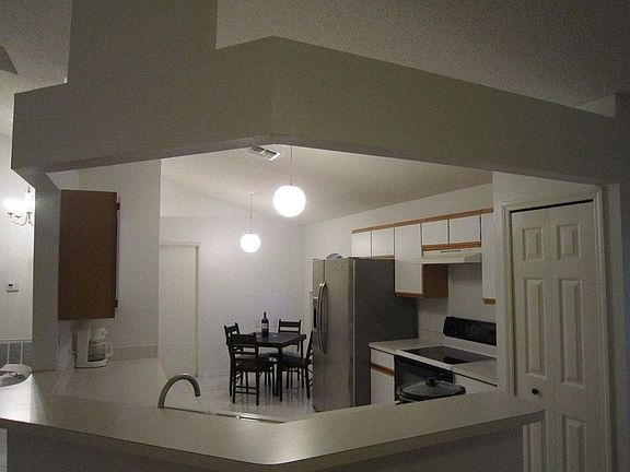 4th image of 4133 Newtonhall Dr