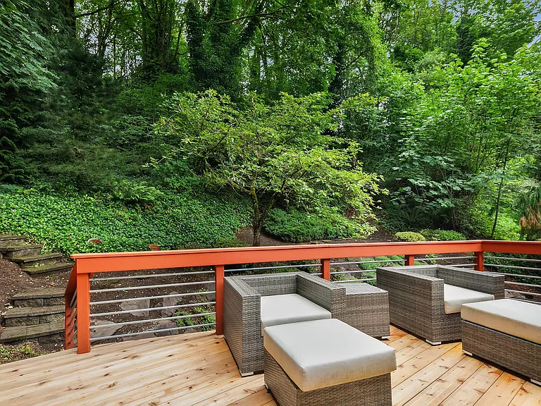 5265 Highland Dr — Photo 17