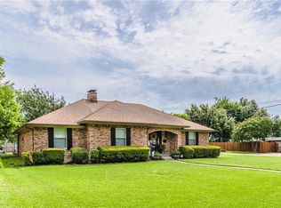 800 Eulalia Dr, Terrell, TX 75160