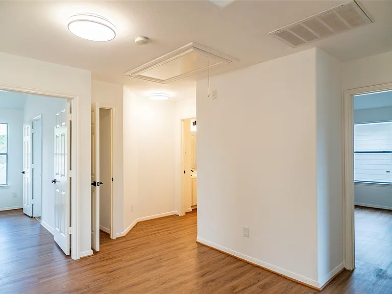 16327 Woma Ct — Photo 5