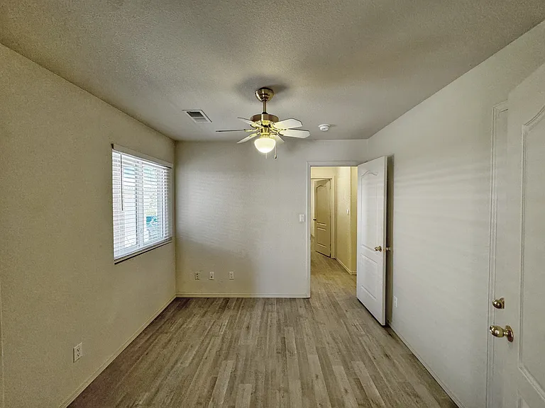 7152 Elk Creek Rd NE — Photo 23
