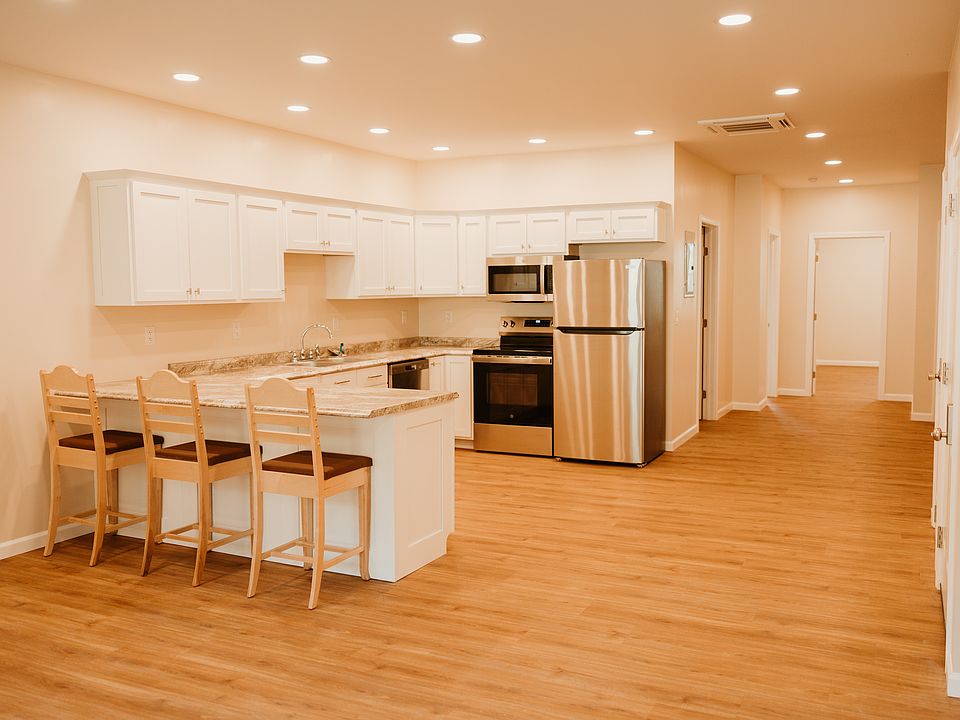 1st image of 212 Main St #2