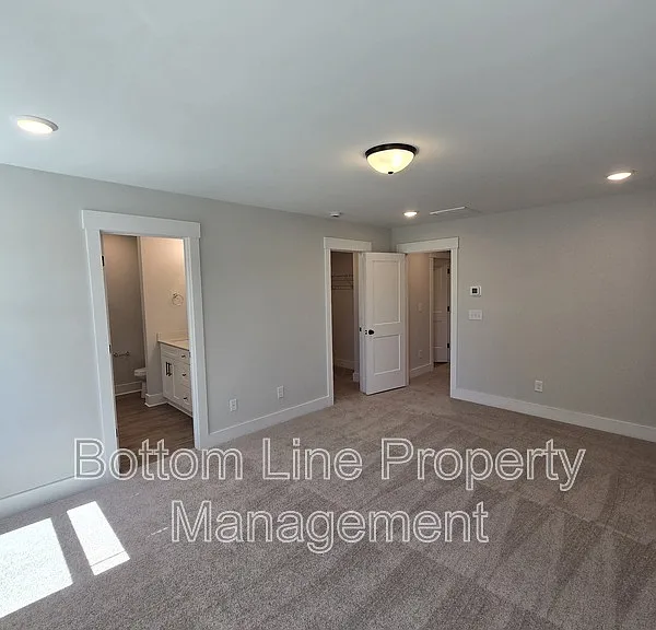111 Viburnum Rd — Photo 22