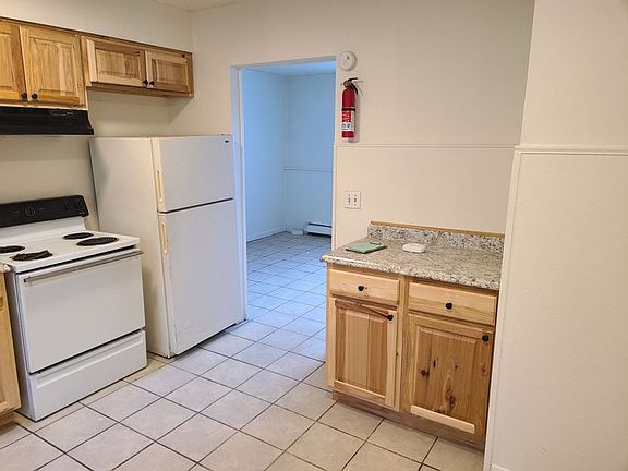 2nd image of 3027 Denver St APT 2