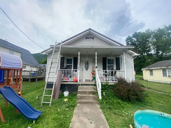 306 4th Ave, Glasgow, WV 25086