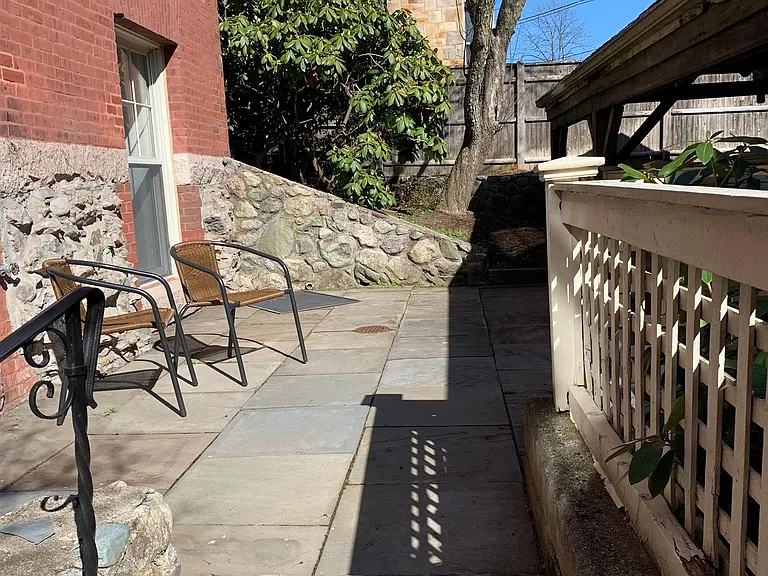 72 Lincoln St #1 — Photo 16