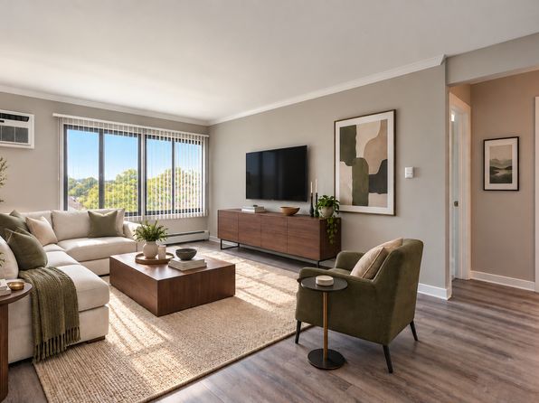 7499 Woodward Ave #4-103