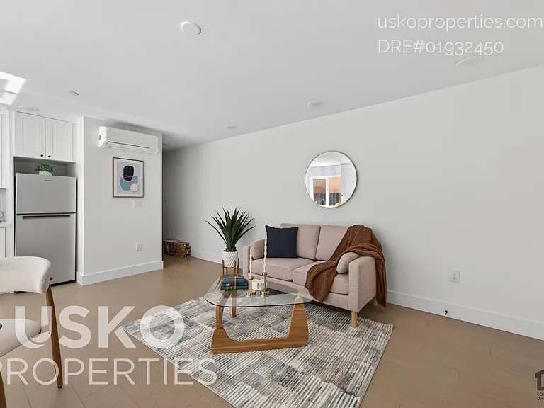 2710 T St #1 — Photo 9